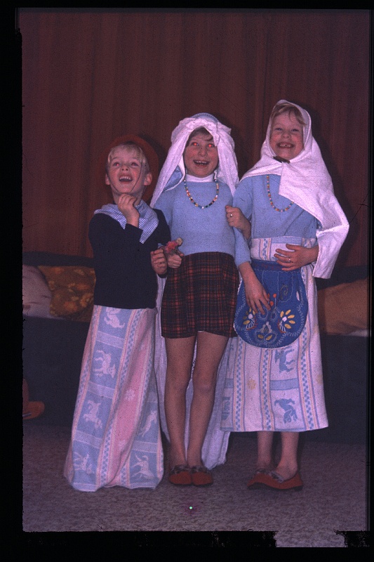 32.Delft feb 1970 Brigitte,Marion,Peter.JPG